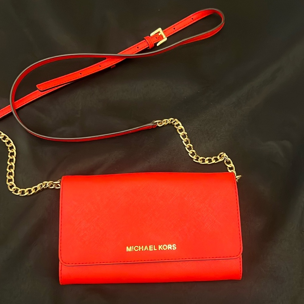 Michael Kors clutch- Red